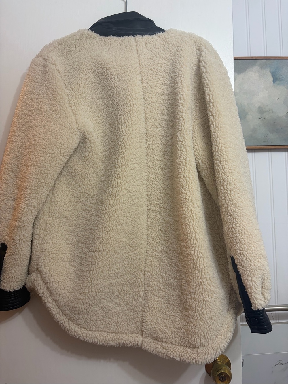 Sherpa Jacket in Mourning Routine
BLANKNYC
Color: Mourning Routine - Picture 5 of 5